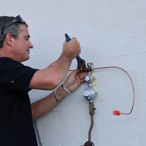 plumbing gas and drainage in Lopgan